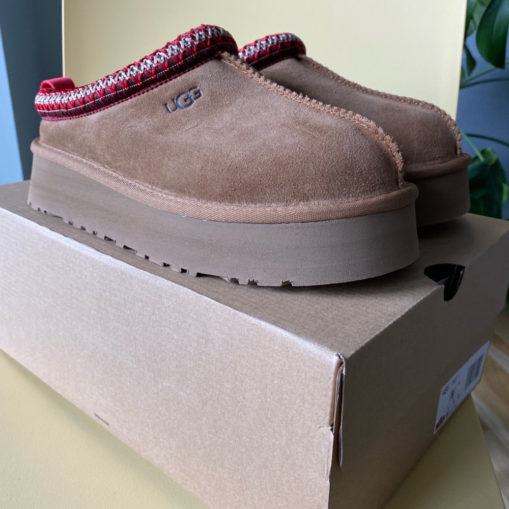 Ugg Tazz Platform Slipper
